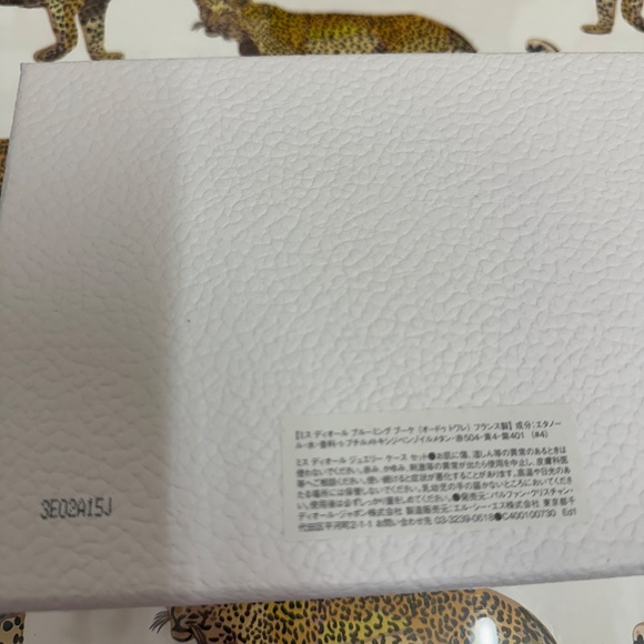 DIOR Authentic Gift with purchase coin case and Miss Dior perfume - Picture 6 of 6